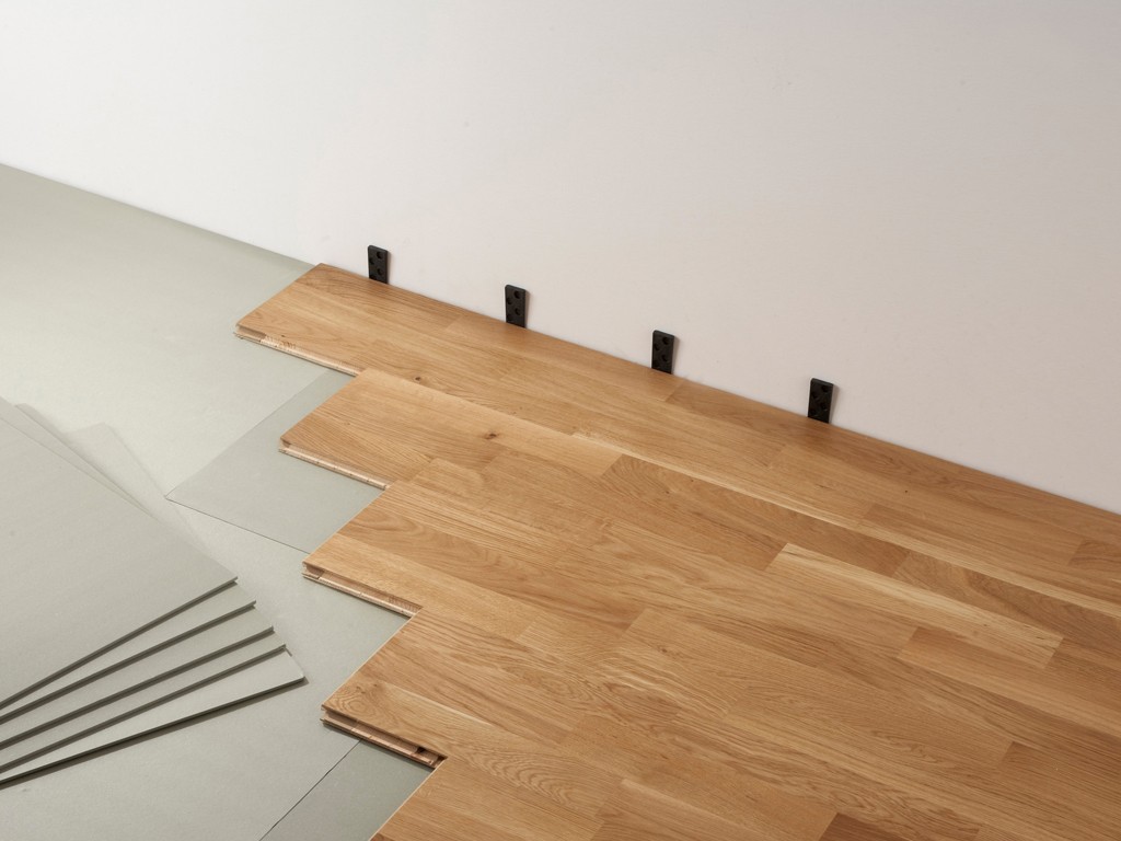 BricoArtDeco Comment poser un parquet flottant ? BricoArtDeco