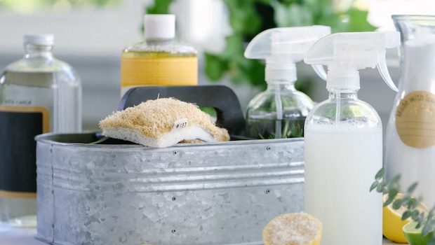 Recettes de nettoyants naturels pour salle de bain
